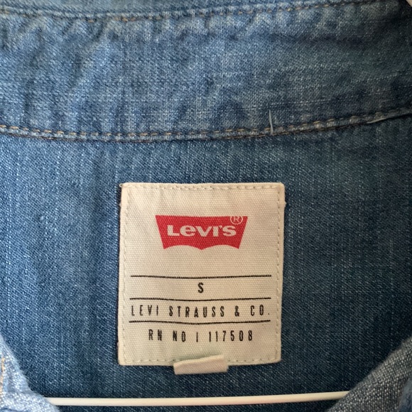 Mens Levi’s Denim button Shirt - Picture 5 of 6